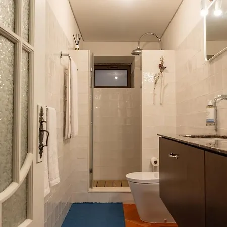 Casa de banho da Casinha com base de chuveiro